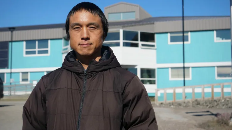 New laptop methods program seeks to fill IT gaps in Nunavut workforce