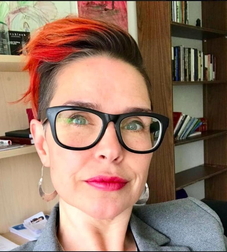How this trainer makes use of TikTok to teach and entertain college students